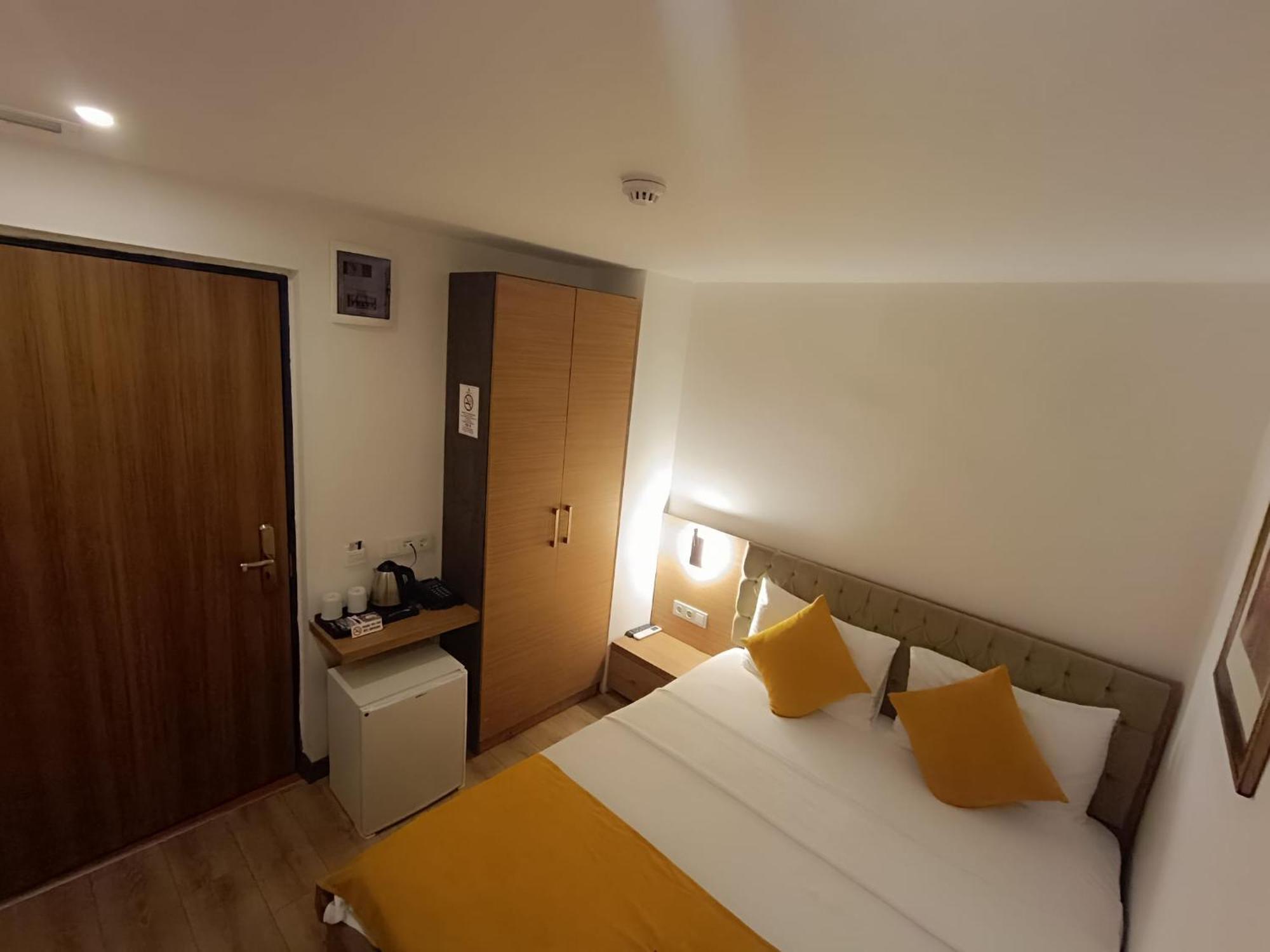 Comfy Otel Antalya Lara Eksteriør billede